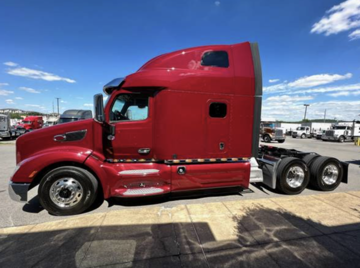 this image shows onsite truck repair in Jurupa Valley, CA